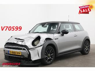 Coche accidentado Mini Cooper SE Camden Edition 33 kWh LED Navi Clima Cruise SHZ PDC 2024/2