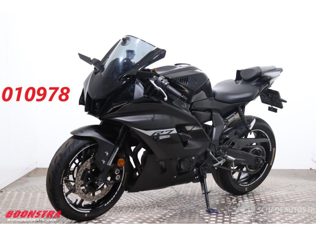 Yamaha  R7 ABS LED Akrapovic