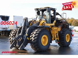 krockskadad bil machine Volvo  L220H Wheelloader BY 2025 2025/12