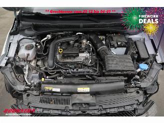Volkswagen Polo 1.0 TSI R-Line LED ACC Clima Camera SHZ picture 9