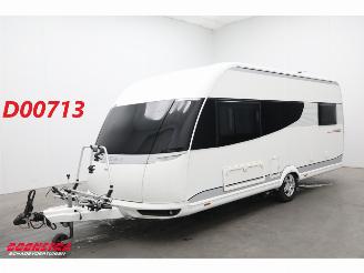 krockskadad bil caravan Hobby  495 UL Premium Mover Rondzit Single Beds Middenkeuken 2014/6