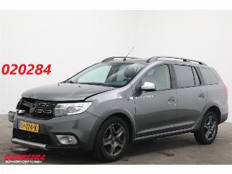 Damaged car Dacia Logan MCV Stepway 0.9 TCe Navi Airco Cruise PDC 2017/11