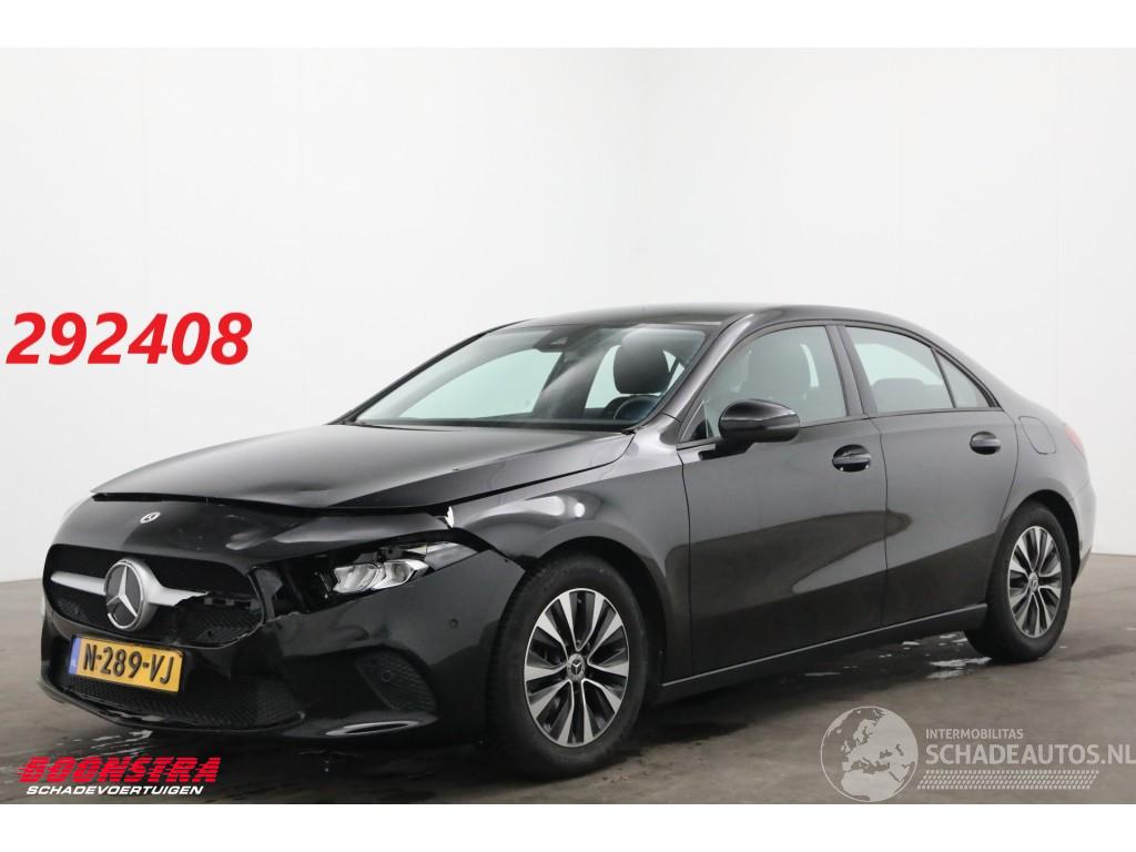 Mercedes A-klasse 180 7G-Tronic Navi Clima Cruise Camera SHZ PDC