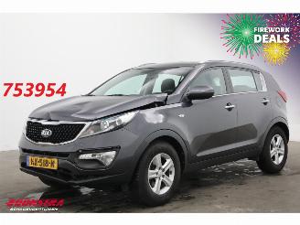 uszkodzony samochody osobowe Kia Sportage 1.6 GDI X-treme ComfortLine Navi Clima Cruise Camera AHK 2016/1