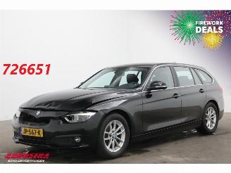 Unfallwagen BMW 3-serie Touring 320d EDE Centennial Aut. Navi Clima Cruise PDC AHK 2016/5