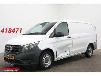 Schade bestelwagen Mercedes Vito 111 CDI Lang Navi Airco Cruise PDC AHK 2018/10