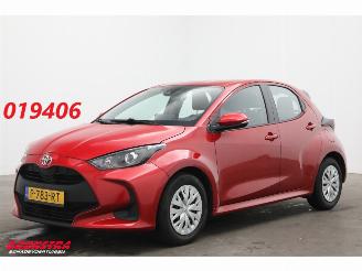 begagnad bil auto Toyota Yaris 1.0 VVT-i Comfort Bluetooth ACC Airco 2022/5