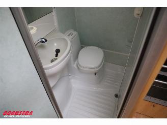 Swift  Charisma 220 BY 2006 Oven picture 17