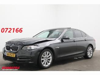 Damaged car BMW 5-serie 520d High Ex. Schuifdak Memory Leder Navi Clima Cruise SHZ AHK 2015/11