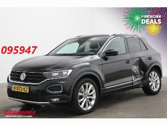 uszkodzony samochody osobowe Volkswagen T-Roc 1.5 TSI DSG Sport LED ACC Navi Clima Camera SHZ PDC AHK 2020/3