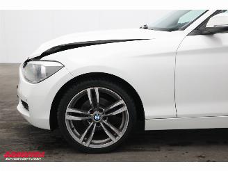 BMW 1-serie 116i 5-DRS Navi Bluetooth Airco PDC SHZ picture 11
