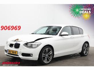 krockskadad bil auto BMW 1-serie 116i 5-DRS Navi Bluetooth Airco PDC SHZ 2014/9