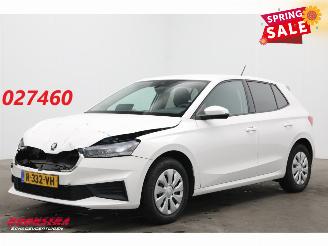 uszkodzony samochody osobowe Skoda Fabia 1.0 TSI Ambition Bluetooth Airco Cruise PDC 2022/11