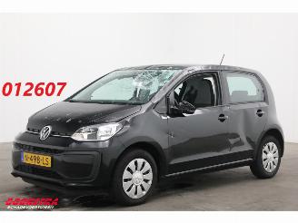 Schadeauto Volkswagen Up! 1.0 move up! Airco Bluetooth 2021/11