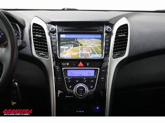Hyundai I-30 1.6 GDI Go! Navi Clima Cruise Camera PDC 94.708 km! picture 14