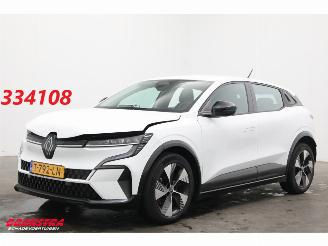 Uttjänta bilar auto Renault Mégane E-TECH EV60 Optimum Charge Equilibre LED ACC Navi Clima Camera 2023/7