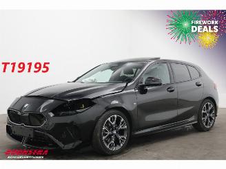 krockskadad bil auto BMW 1-serie 116 M-Sport Pano LED 360° HUD Apple/Android 2025/4