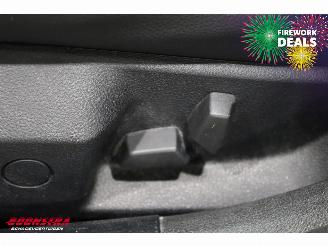 BMW 5-serie Touring 520i M-Sport Pano Leder Xenon Navi Clima Cruise SHZ PDC picture 16