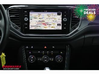 Volkswagen T-Roc 1.5 TSI DSG Sport LED ACC Navi Clima PDC AHK picture 12