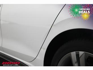 Volkswagen Golf 1.5 eTSI DSG R-Line Virtual ACC Navi Camera LRHZ picture 13