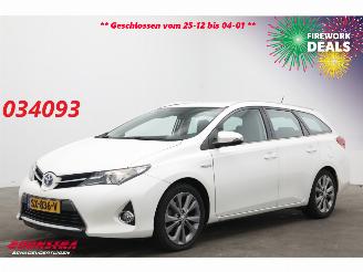 Coche accidentado Toyota Auris Touring Sports 1.8 Hybrid Aspiration Clima Cruise Camera 2013/8
