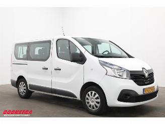 Renault Trafic Passenger 1.6 dCi 125 PK Expression 9-Pers. Airco picture 2