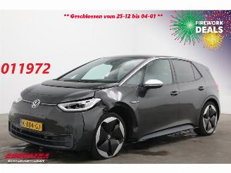 Damaged car Volkswagen ID.3 First Max 58 kWh Pano LED Navi Clima Camera LRHZ SHZ AHK 2020/12