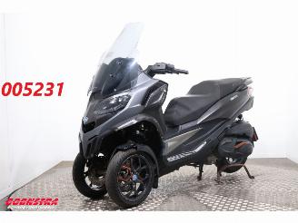 Avarii motociclete Piaggio  MP3 530 HPE Exclusive ABS Camera 4.804 km! 2022/12