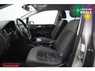 Volkswagen Golf Sportsvan 1.2 TSI Highline Eerste Eigenaar! Navi Clima Cruise Camera PDC AHK picture 14