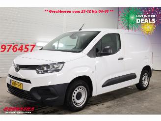 skadebil bedrijf Toyota Proace 1.5 D-4D Cool Leder Airco Cruise AHK 28.431 km! 2022/2