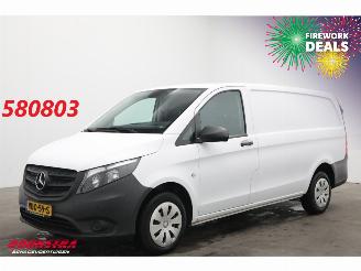 krockskadad bil bedrijf Mercedes Vito 111 CDI Lang Navi Airco Cruise Camera PDC AHK 2019/11