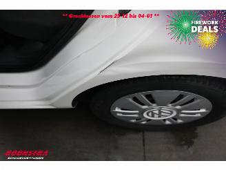 Volkswagen Up! 1.0 move up! BlueMotion 5-DRS Airco Cruise PDC picture 10