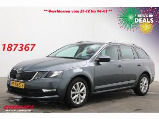 Coche accidentado Skoda Octavia Combi 1.6 TDI Greentech Ambition Business Navi Clima Cruise SHZ PDC 2018/2