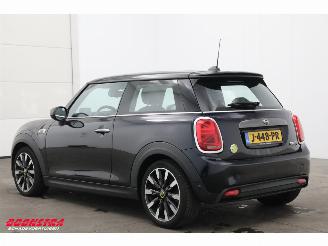 Mini Cooper SE Electric Yours 33 kWh Pano LED HUD H/K Leder SHZ Camera 60.571 km! picture 4