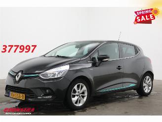 krockskadad bil auto Renault Clio 0.9 TCe Limited Navi Airco Cruise PDC 2019/1