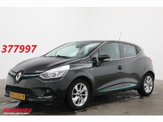 damaged passenger cars Renault Clio 0.9 TCe Limited Navi Airco Cruise PDC 2019/1