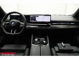 BMW 5-serie Touring 550e M-Sport xDrive Carbon HUD H/K ACC Memory 360° picture 21