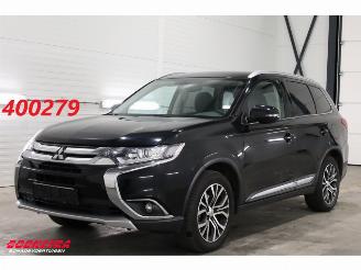 uszkodzony samochody osobowe Mitsubishi Outlander 2.2 DI-D Intense Clima Cruise Camera Bluetooth AHK 184.136 km! 2017/10