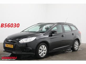 Vaurioauto  passenger cars Ford Focus 1.0 EcoBoost Trend Navi Airco Cruise PDC AHK 150.563 km! 2013/5