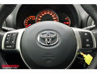 Toyota Yaris 1.3 VVT-i Aspiration Bluetooth Airco Cruise Camera AHK 69.230 km! picture 15