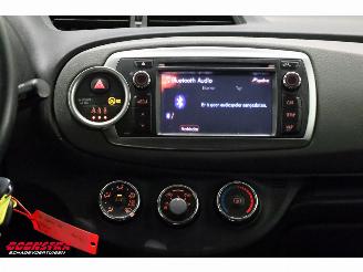 Toyota Yaris 1.3 VVT-i Aspiration Bluetooth Airco Cruise Camera AHK 69.230 km! picture 11