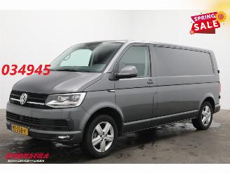 skadebil bedrijf Volkswagen Transporter 2.0 TDI 205 PK DSG L2-H1 LED ACC Airco PDC AHK 2016/10
