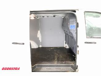 Mercedes Vito 111 CDI Functional Lang Navi Airco Cruise Camera PDC AHK picture 7