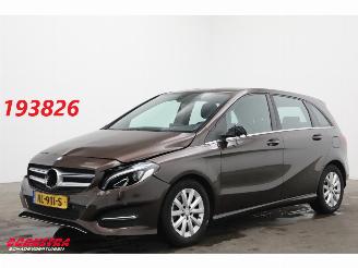 Coche accidentado Mercedes B-klasse 180 7G-Tronic Ambition LED Navi Airco Cruise PDC AHK 117.853 km! 2017/3