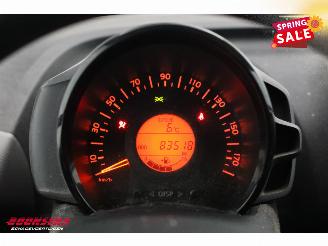 Peugeot 108 1.0 e-VTi Active Airco Bluetooth 83.518 km! picture 19
