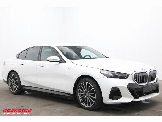 BMW 5-serie 550e xDrive M-Sport 360° Memory Leder LED SHZ picture 2