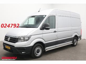 krockskadad bil bedrijf Volkswagen Crafter 2.0 TDI L3-H3 Navi Airco Cruise PDC AHK 2022/11