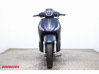 Piaggio Beverly 350 350 Beverly Sport ABS picture 6