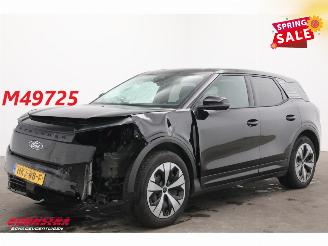 Damaged car Ford Explorer Standard Range RWD 52 kWh LED ACC Memory Camera LRHZ 2025/4