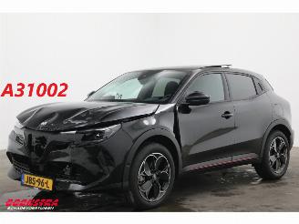 Coche accidentado Alfa Romeo Junior Elettrica Speciale 54 kWh Pano LED ACC Massage Camera 5.351 km! 2025/8